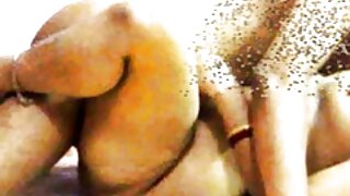 প্রথম এক আঙুল দিয়ে, তারপর দুই, তারপর দায় শক্তিশালী হাত, যাতে অত্যন্ত বাংলাদেশী সেক্সী ভিডিও সেক্সি অনুভূতি দিয়ে বন্ধ